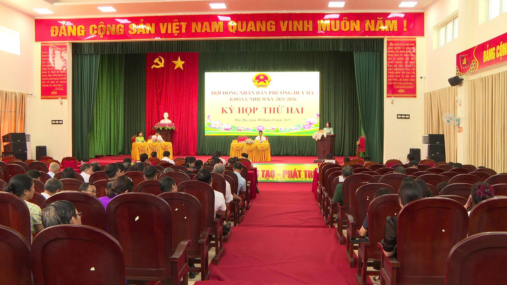 Phường Duy Hà Tổ chức thành công Kỳ họp thứ Hai, nhiệm kỳ 2021-2026