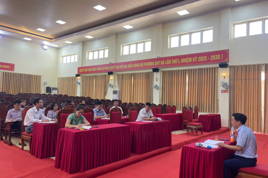 Chi bộ UBND phường sinh hoạt định kỳ tháng 9 năm 2025 